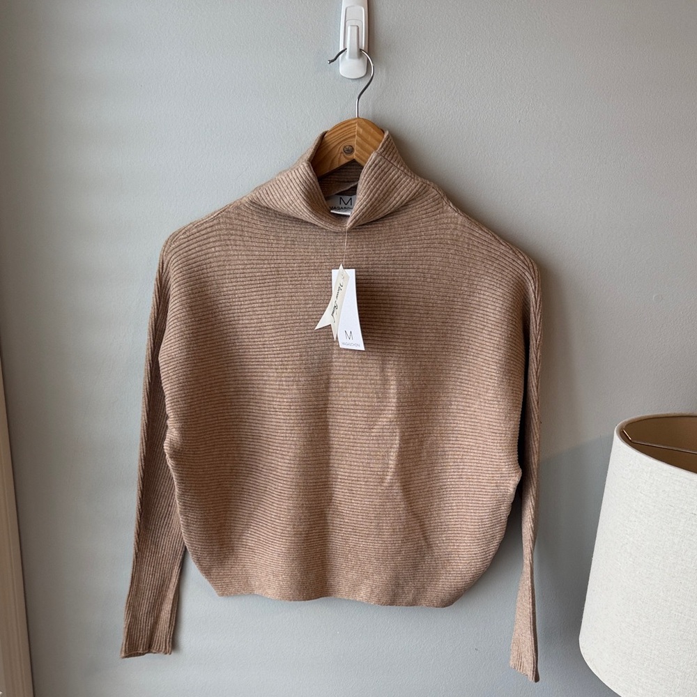 Magaschoni NWT Viscose Batwing Turtleneck‎ Sweater